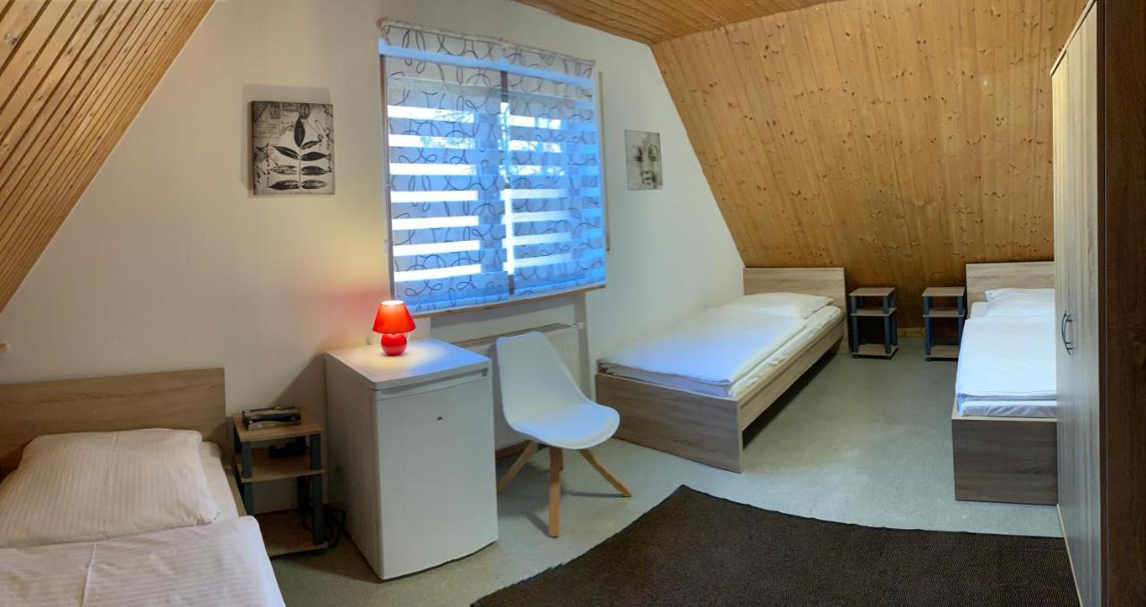 Ab Apartment Objekt 122 Ebersbach an der Fils Esterno foto