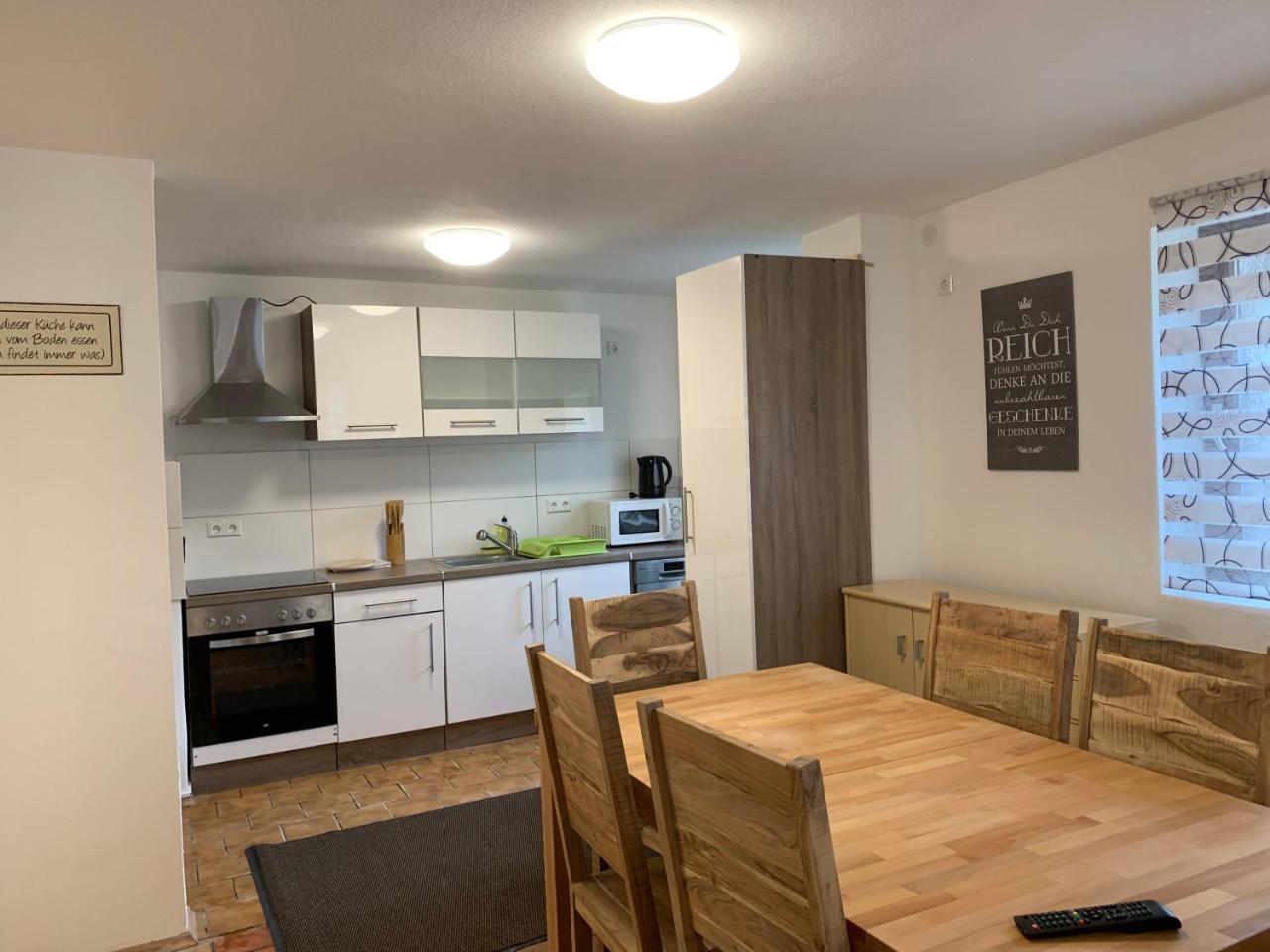 Ab Apartment Objekt 122 Ebersbach an der Fils Esterno foto