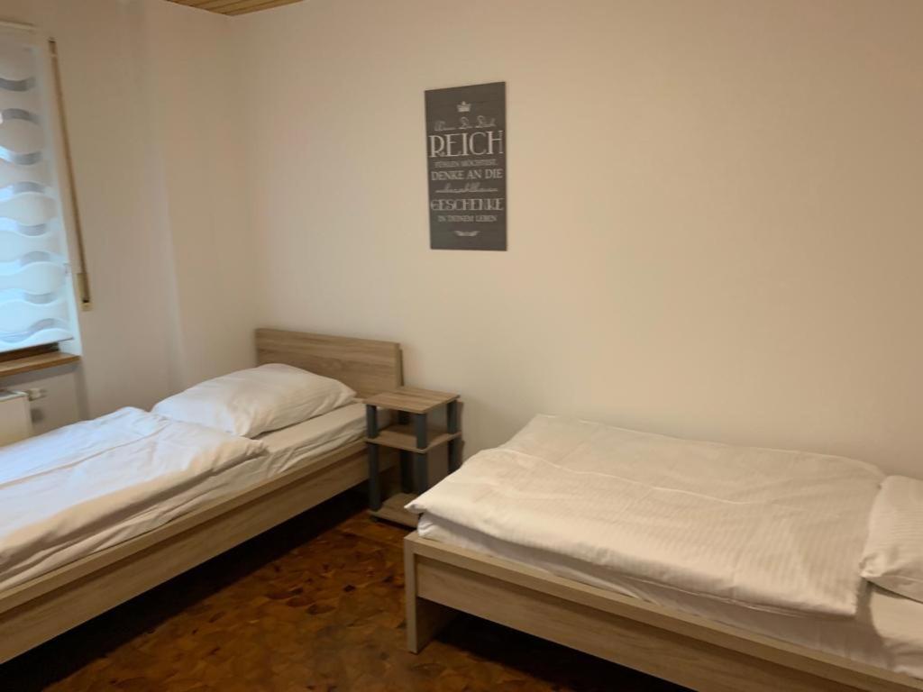 Ab Apartment Objekt 122 Ebersbach an der Fils Esterno foto