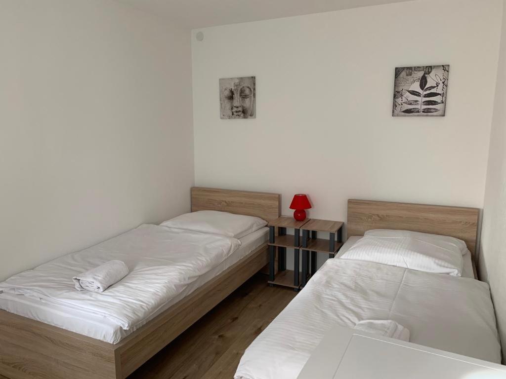 Ab Apartment Objekt 122 Ebersbach an der Fils Esterno foto