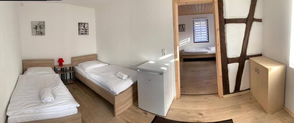 Ab Apartment Objekt 122 Ebersbach an der Fils Esterno foto